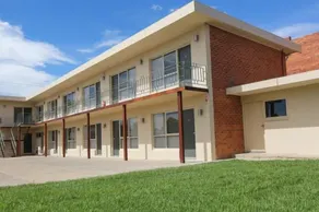 Seven Pines Motor Inn - Interior entrance