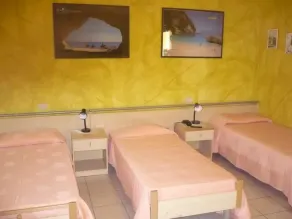 Rosa Hotel - Zimmer