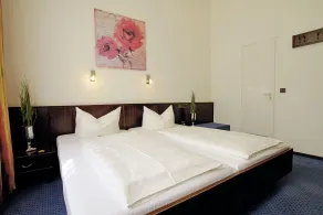 Hotel Deutsches Haus - Room