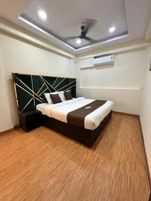 Hotel O Grand Villa - Habitación