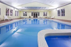 Holiday Inn Express St. Ignace-Lake Front by IHG - Piscine