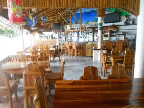 Dolphinbay Beachfront & Dive Resort - Restaurant