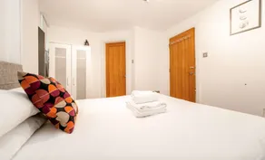 My Serviced Space - Battersea 1A - Zimmer