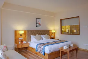 Amani Pelling - Room