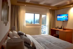 Alimar - Room