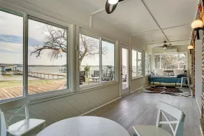 Private Beach & Dock: Home on Eagle Mountain Lake - Innenbereich