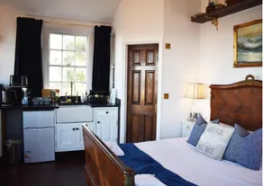 The West Usk Lighthouse Lightkeepers Lodge - Rum