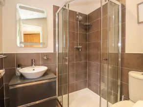Wainwright Lodge - Baño