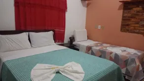 OKAKOARAS HOTEL - Zimmer