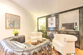 Upscale Rustic Duplex on Stream, Near Blowing Rock - Interiör