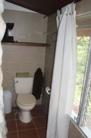 Los Aramos - Bathroom
