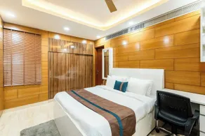 TIM Sector 51, ARTEMIS HOSPITAL 1 min walk, FORTIS & MEDANTA 4 mins drive - Quarto