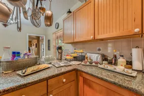 The Chassahowitzka Hotel - Restaurant
