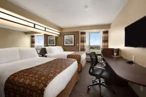 Microtel Inn & Suites by Wyndham Whitecourt - Zimmer
