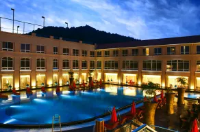 Easeland Hotel Guangzhou - Pool