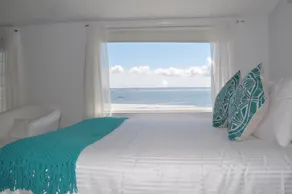 The Masthead Resort - Rum