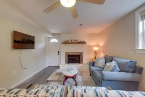 Cozy Suite for Couples and Travel Nurses - Innenbereich