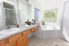 1112 SA Amazing 4 Bedrooms 3 Baths Near Disney - Bathroom
