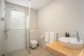 Tangarane - Bathroom