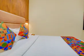 Fabexpress Colaba Grand - Room