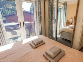 Robin View Lodge - Room