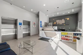 Holiday Inn Express & Suites Bronx - Zoo Area by IHG - Reception