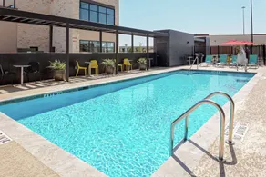 Home2 Suites by Hilton Rosenberg/Sugar Land Area - Piscine