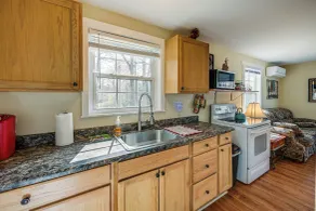 Ski & Hike/Shared Hot Tub: Cozy Whittier Retreat! - Innvendig