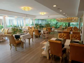 Twins Hotel - Restaurant