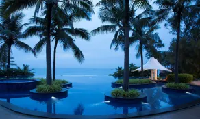Radisson Blu Resort Temple Bay Mamallapuram - Piscine