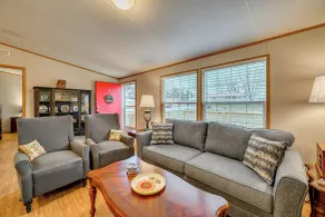 Boat, Fish, Hike & Explore: Cozy Home in Bronston - Interiör