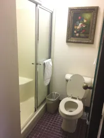 Derby Inn & Suites - Badezimmer