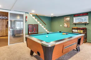 Hot Tub + Game Room: Morgan Family Getaway - Innvendig