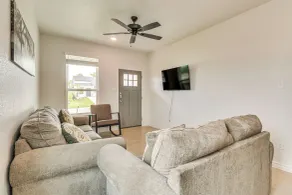 2 Mi to Dtwn Dining! Pet-friendly Temple Townhome - Innvendig