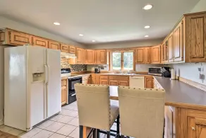 Pet-Friendly Woodsy Gem: 1/4 Mi to Chesapeake Bay - Innenbereich