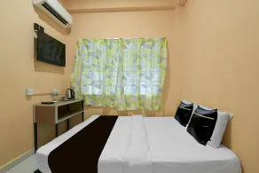 Collection O Near Taiping Mall Formerly Axis Hotel - Room