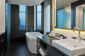 W Minneapolis - The Foshay - Salle de bain