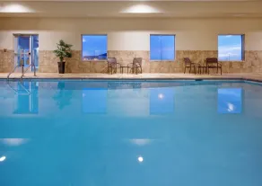 Holiday Inn Lincoln Southwest by IHG - Piscine