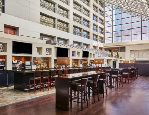 Hyatt Regency Lexington - Restaurant