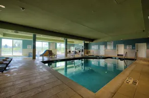 Holiday Inn Express & Suites Onalaska - La Crosse Area by IHG - Piscine