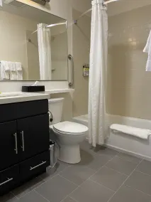 Candlewood Suites Philadelphia - Airport Area by IHG - Banheiro