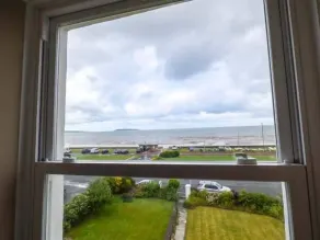 Sea View Apartment - Chambre