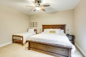 Secluded 6BR Sinclair Lake House w/ Dock - Innvendig
