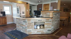 Rip Van Winkle Motel - Interior entrance