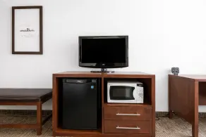 Comfort Suites Baymeadows Near Butler Blvd - Room