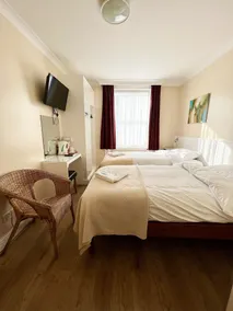 Melbourne House Hotel - Chambre