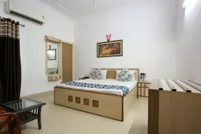 Hotel Riya Palace - Idgah Railway Station Agra - Room