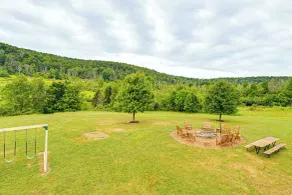 Game Room + Fire Pit: Sprawling Westfield Retreat! - Interiör