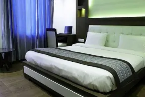 Hotel Opulence - Room