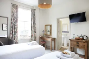 The Kings Arms Hotel - Bathroom